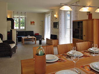 Blick ins Wohnzimmer